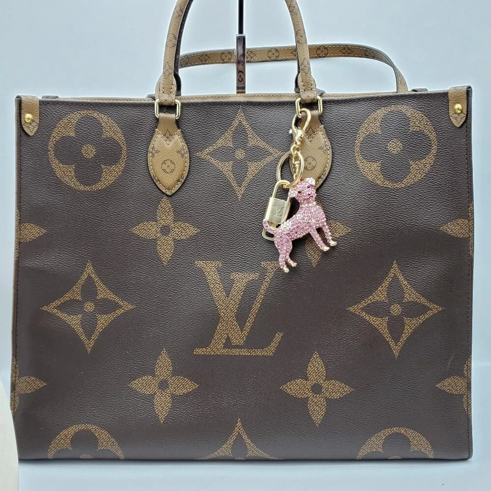 Authentic LV Louis Vuitton Gold Lock & Key 🔑 Unbranded Dog Keychain Charm
